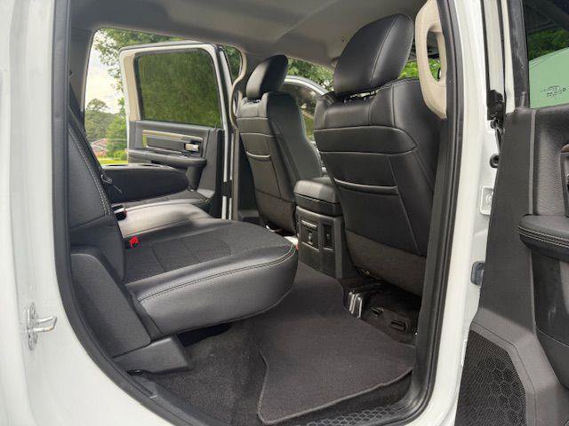 Used 2018 RAM 2500 Big Horn w/ Sport Appearance Group image 28