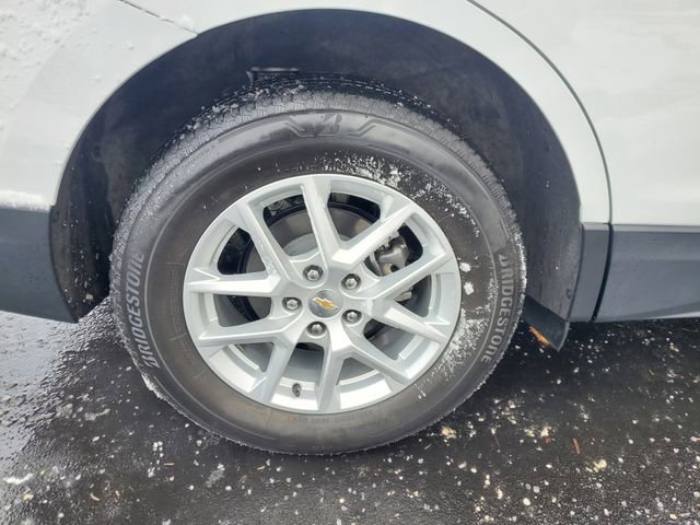 Used 2024 Chevrolet Equinox LT w/ LPO, Floor Liner Package image 9