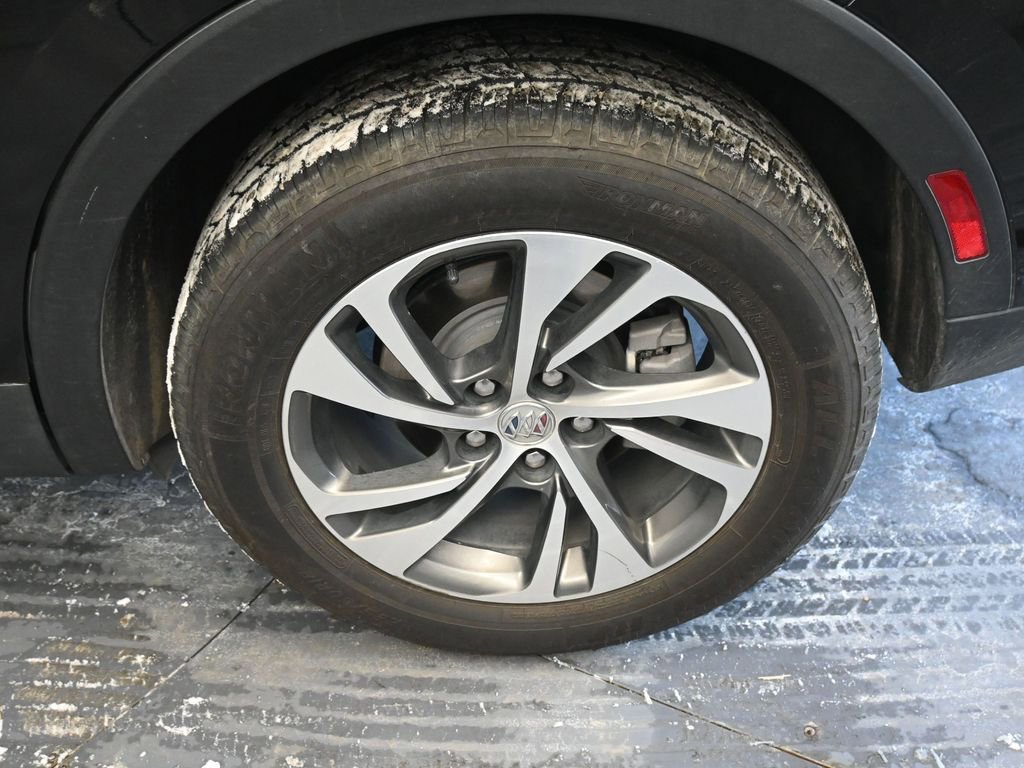 Used 2023 Buick Envision Essence image 13