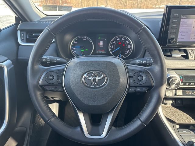 Used 2022 Toyota RAV4 XLE Premium image 24