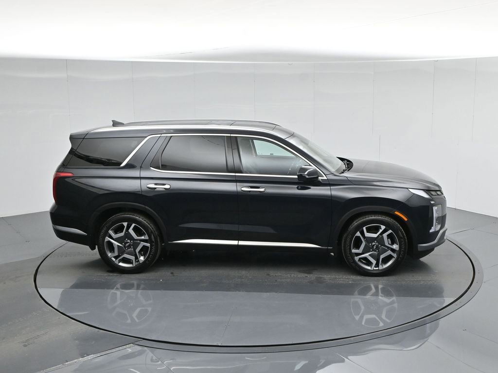 Used 2023 Hyundai Palisade Limited w/ Cargo Package image 56