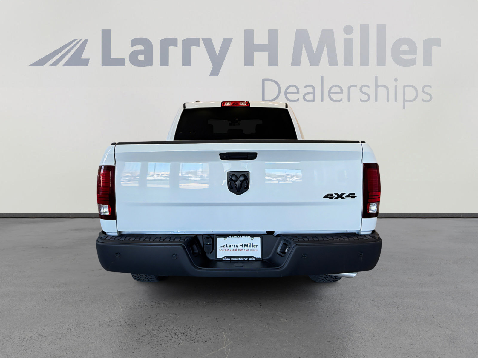 Used 2024 RAM 1500 Classic Warlock AWD/4WD image 4