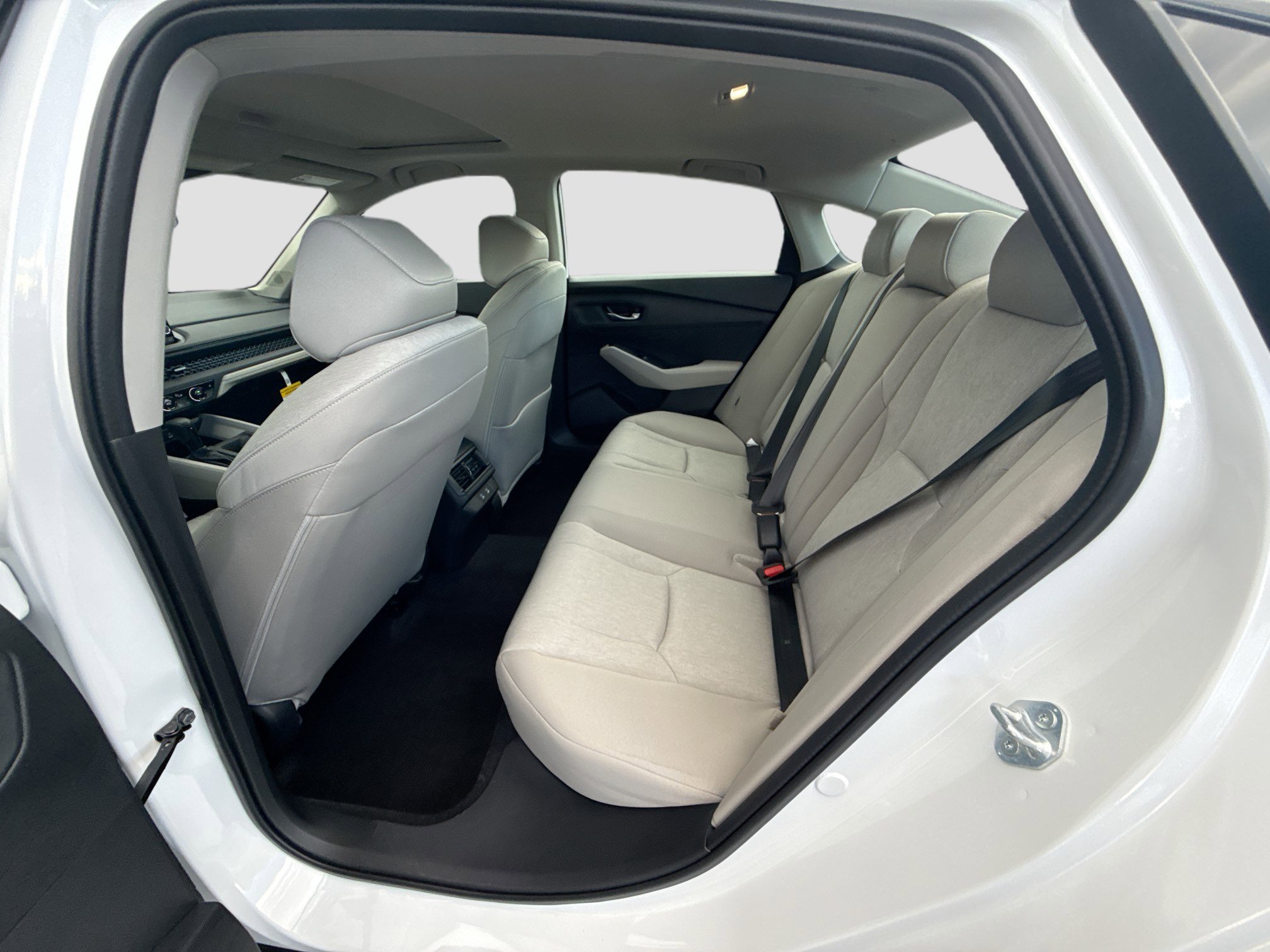 New 2025 Honda Accord SE image 19