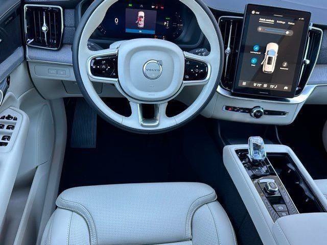 New 2026 Volvo XC90 T8 Ultra w/ Protection Package Premier AWD/4WD image 8