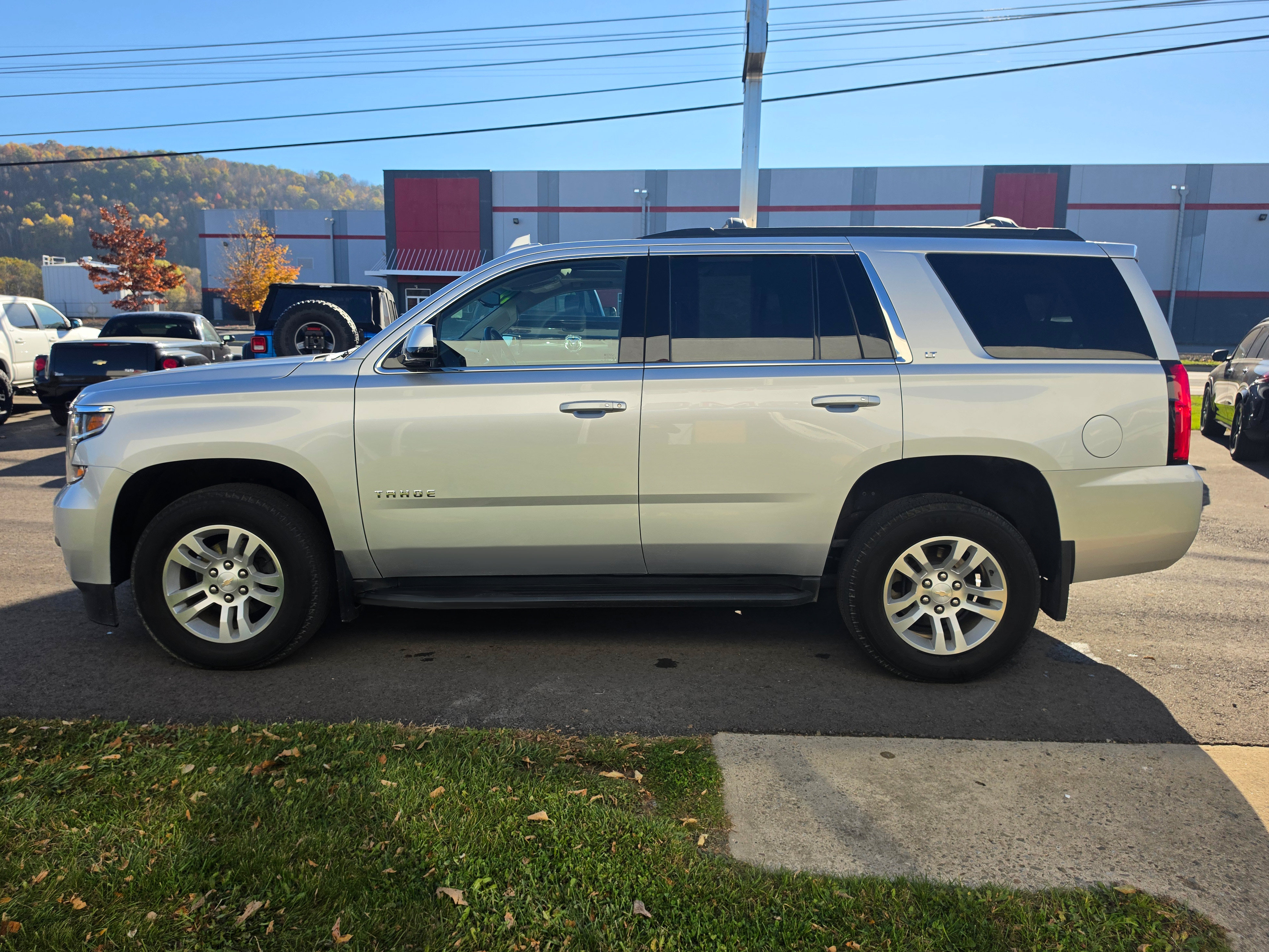 Used 2019 Chevrolet Tahoe LT AWD/4WD image 7