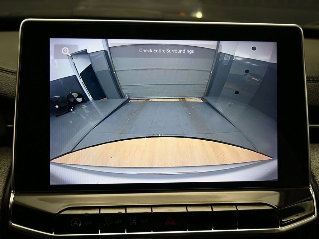 Used 2024 Jeep Compass Sport image 22