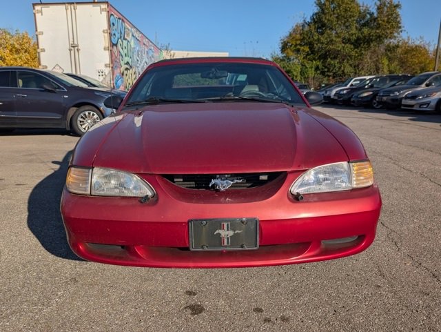 Used 1997 Ford Mustang Convertible image 2