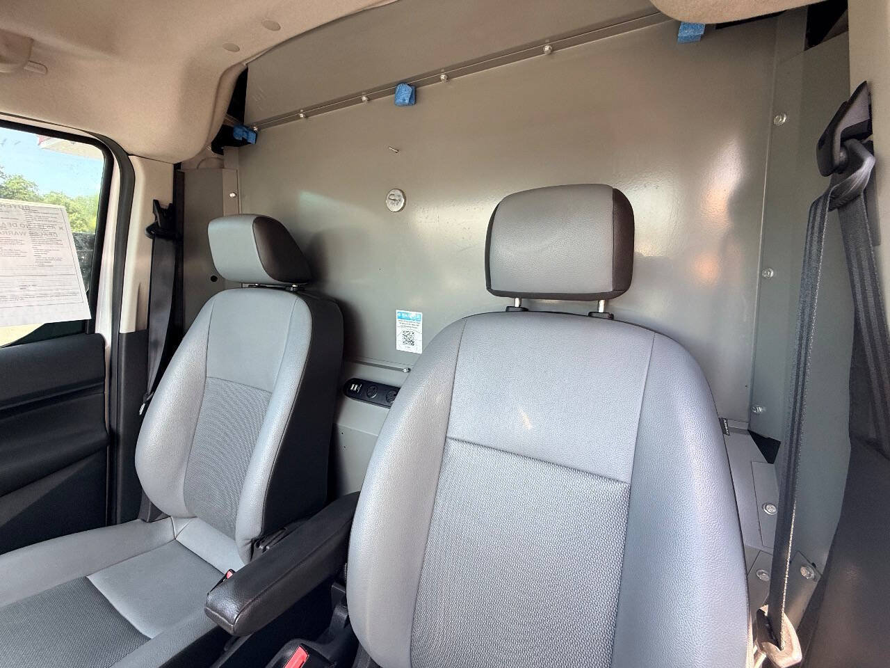 Used 2017 Ford Transit Connect XL FWD image 32