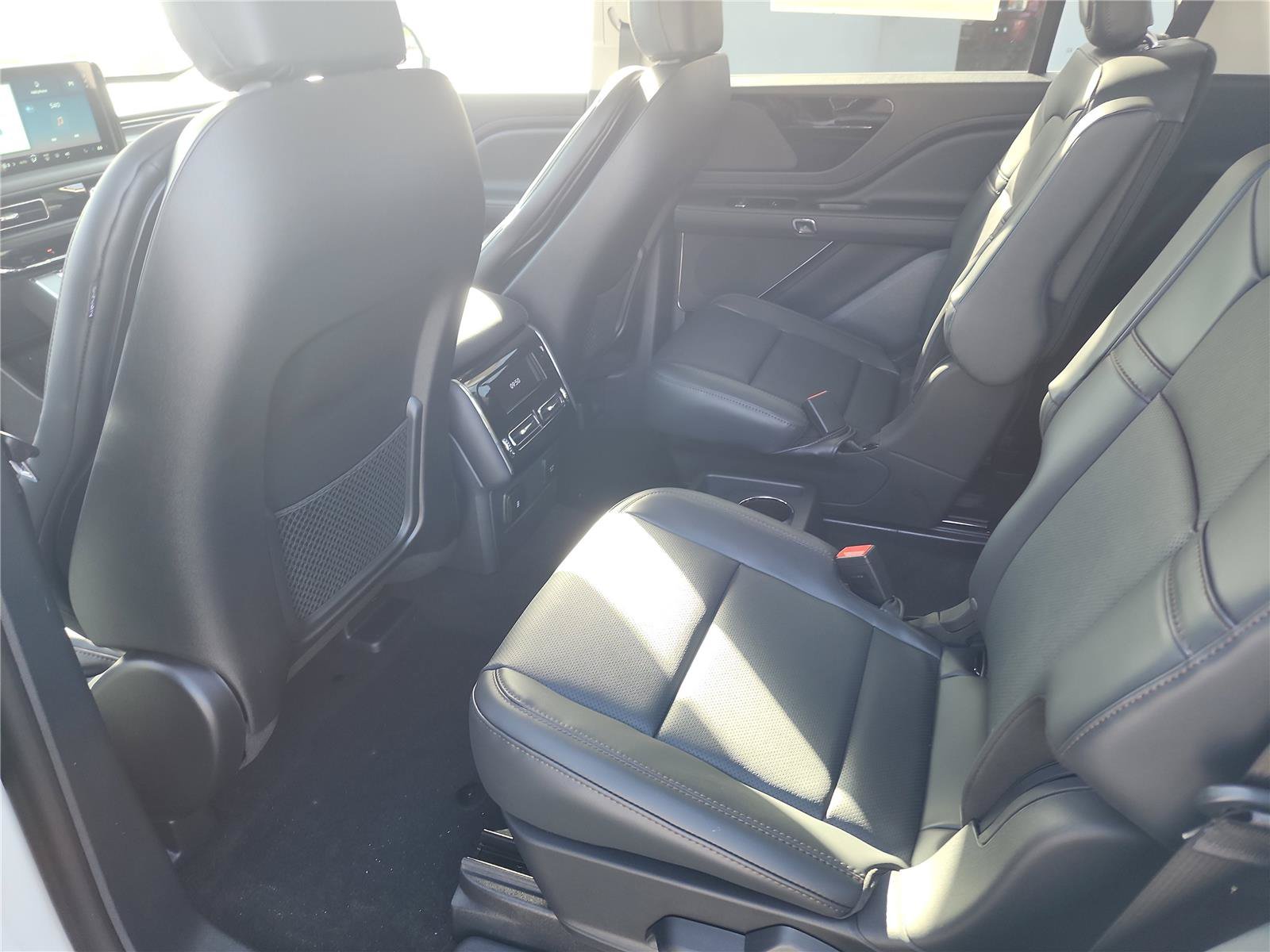 New 2026 Lincoln Aviator 2WD image 17
