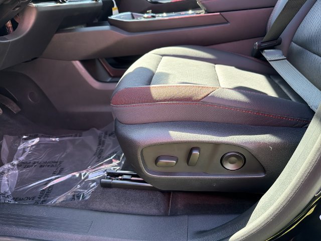 New 2027 Chevrolet Equinox RS w/ Safety and Technology Package AWD/4WD image 26