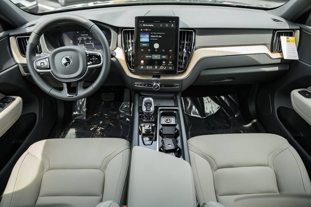New 2026 Volvo XC60 T8 Plus w/ Climate Package AWD/4WD image 20