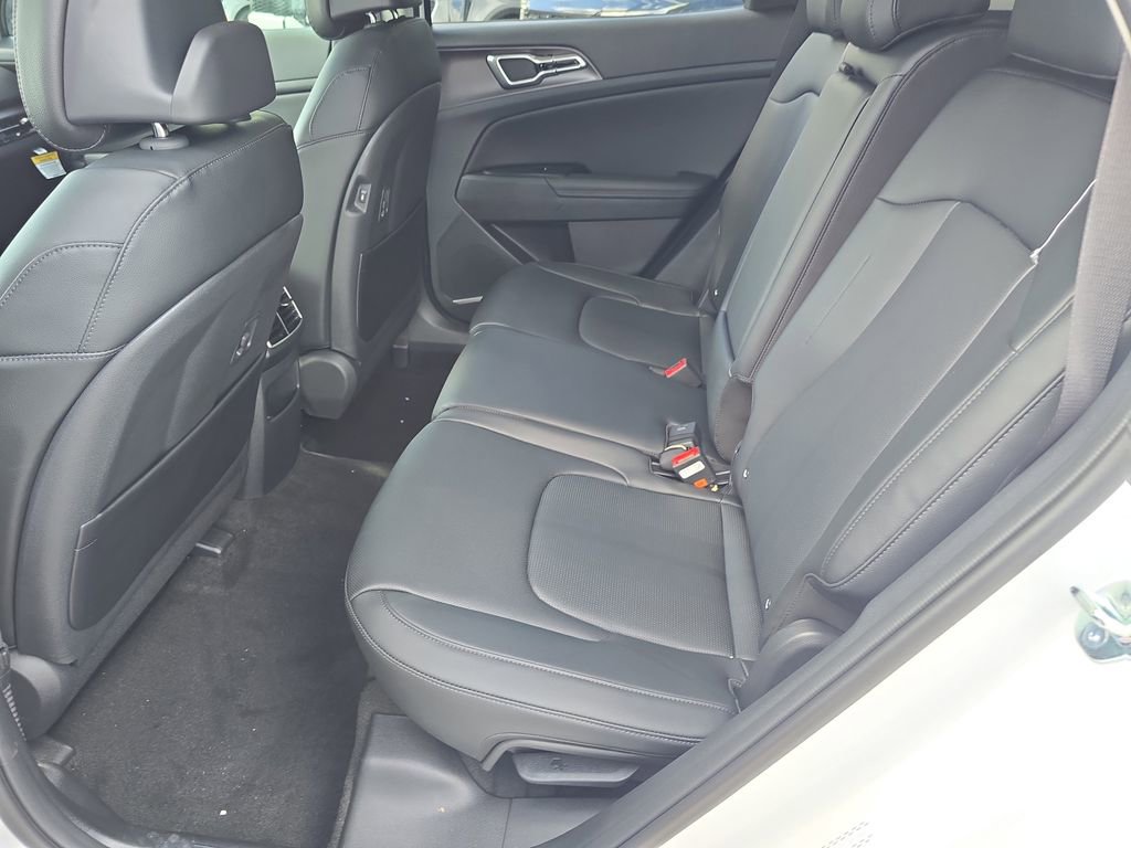 New 2026 Kia Sportage EX image 17