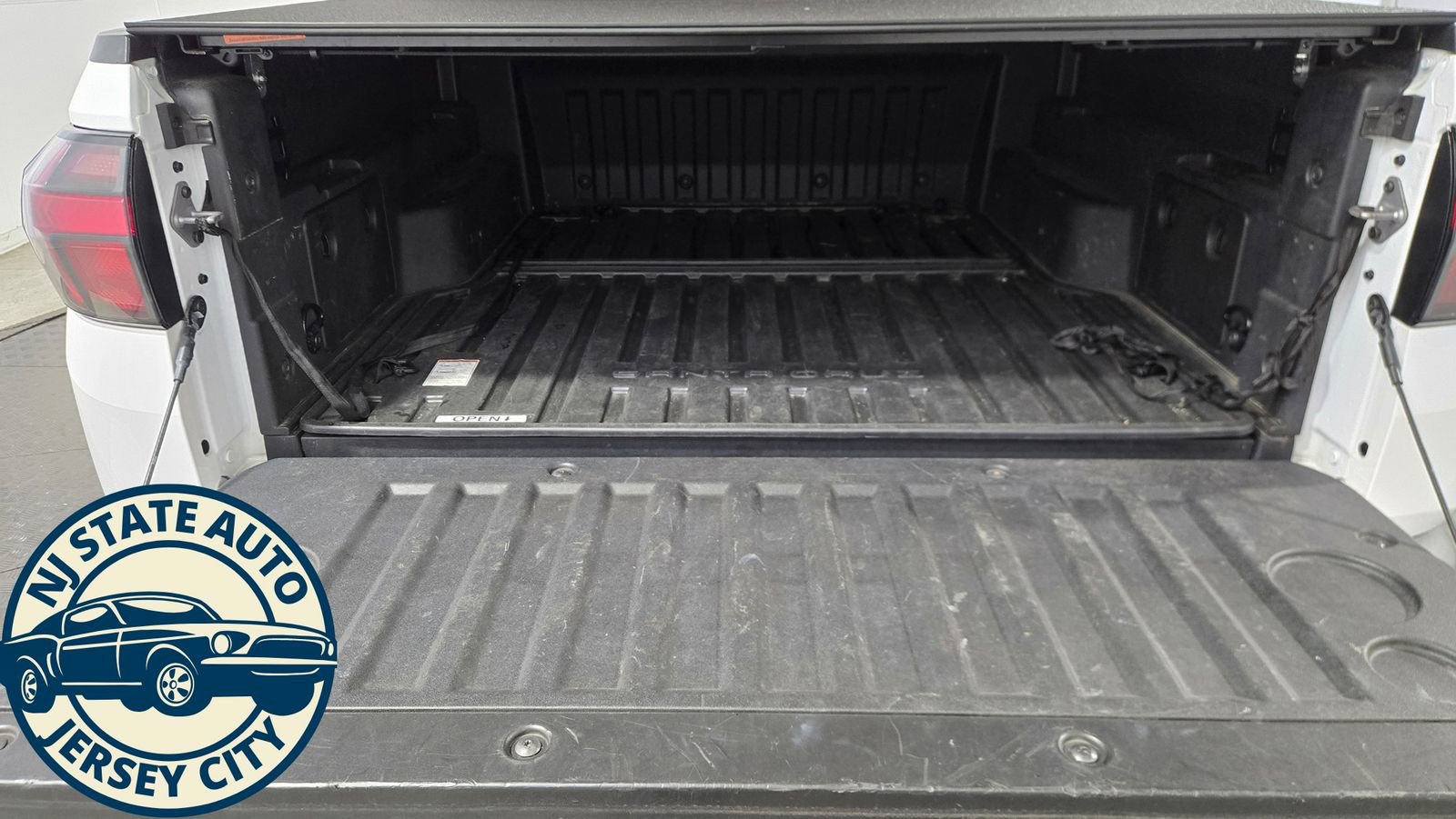 Used 2023 Hyundai Santa Cruz SE image 29