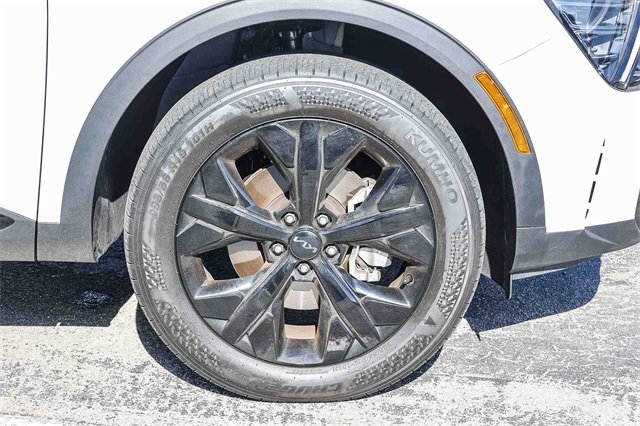 Used 2025 Kia Sportage X-Line image 9
