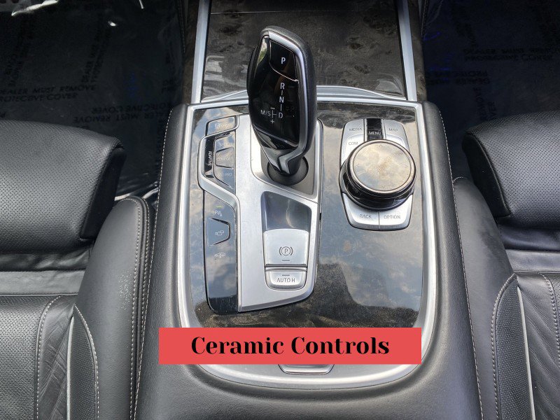 Used 2018 BMW 750i xDrive AWD/4WD image 35