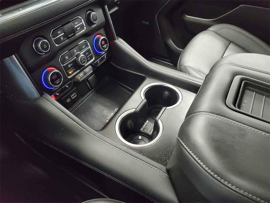 Used 2023 Chevrolet Suburban Z71 w/ Luxury Package image 28