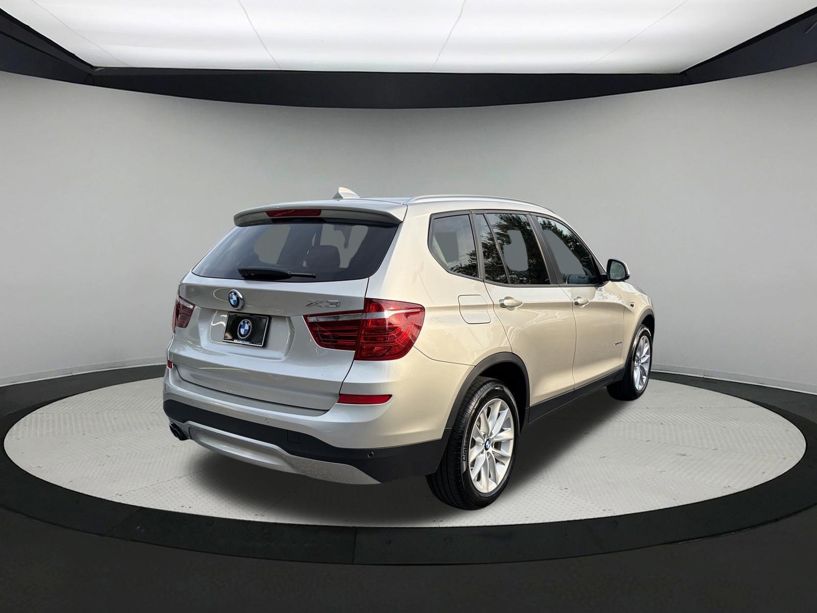 Used 2016 BMW X3 xDrive28i AWD/4WD image 6