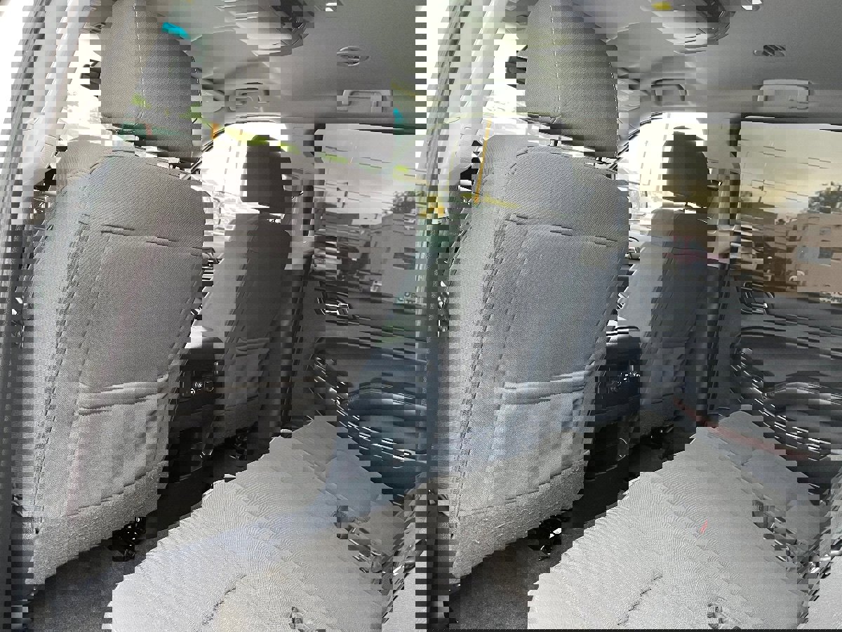 Used 2019 GMC Yukon XL SLE w/ SLE Value Package image 28