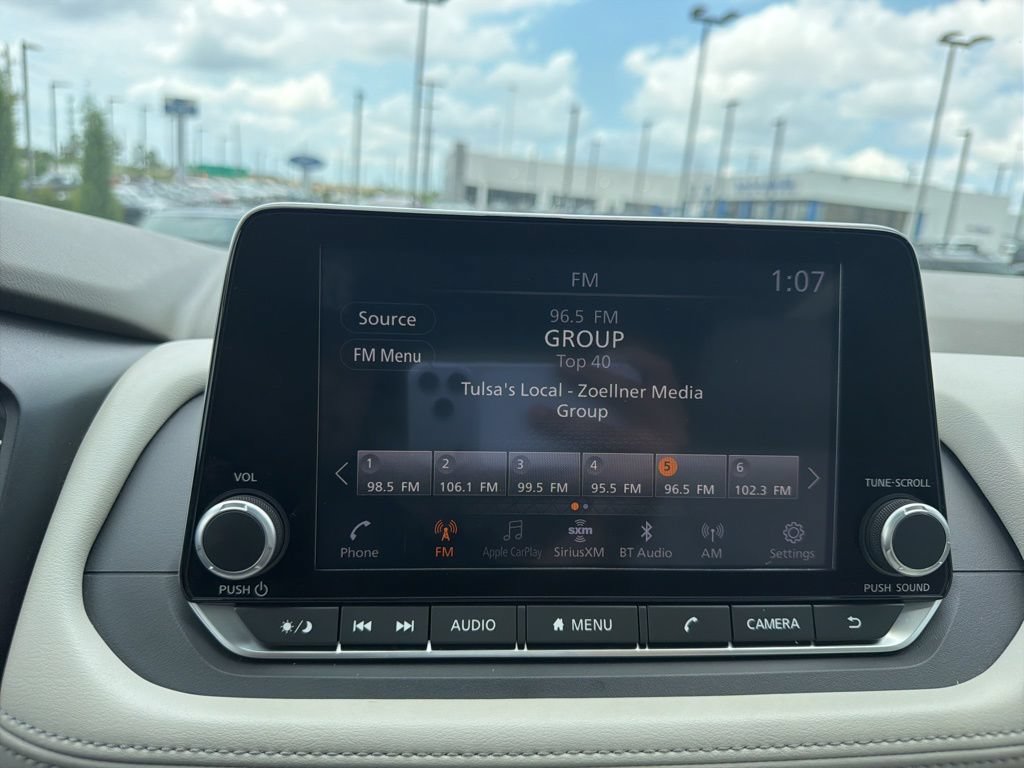 Used 2023 Nissan Rogue SL FWD image 18