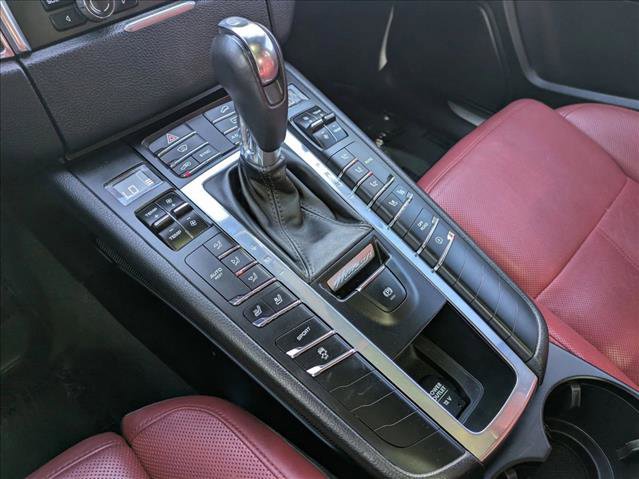 Used 2016 Porsche Macan S image 12