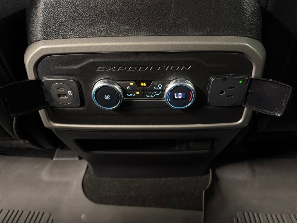 Used 2021 Ford Expedition XLT AWD/4WD image 36