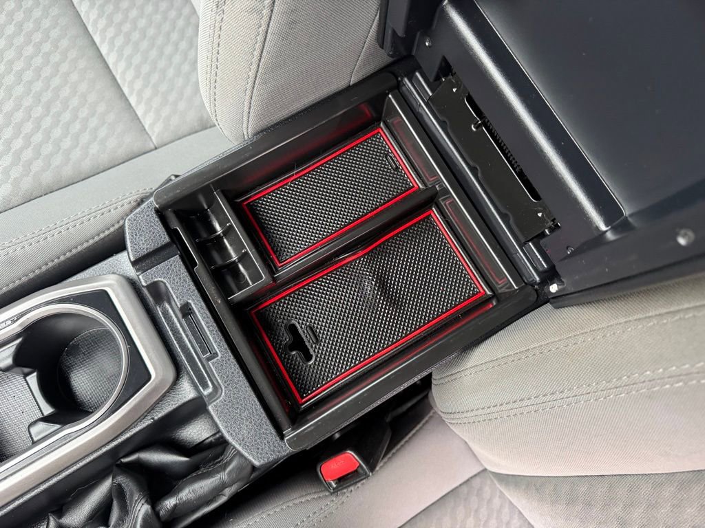 Used 2022 Toyota Tacoma SR5 image 26