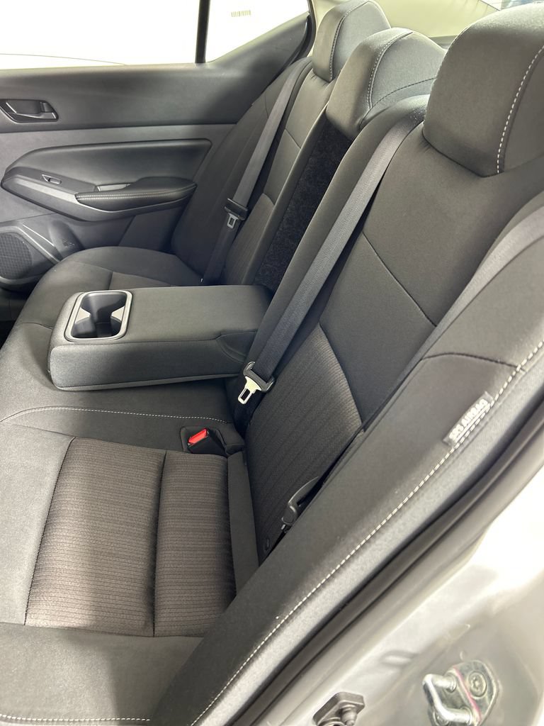 Used 2024 Nissan Altima 2.5 SV FWD image 17