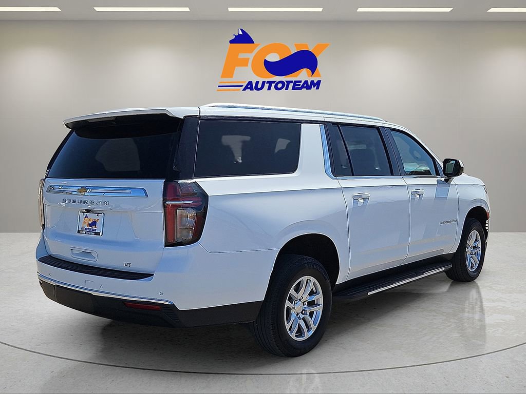 Used 2024 Chevrolet Suburban LT RWD image 5
