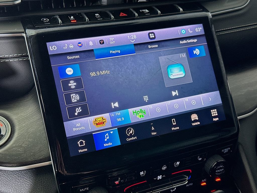 Used 2022 Jeep Grand Cherokee L Limited w/ Luxury Tech Group II image 31