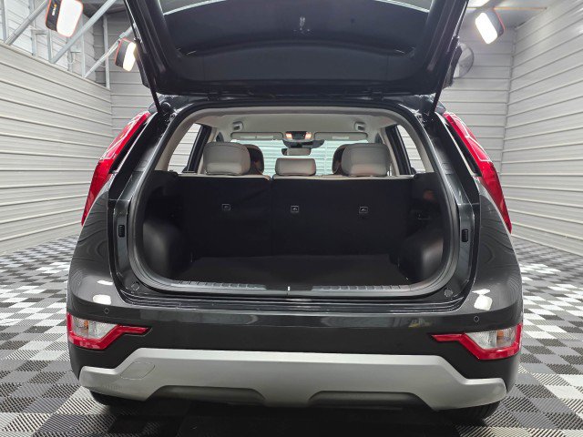 Used 2024 Kia Niro EX FWD image 36