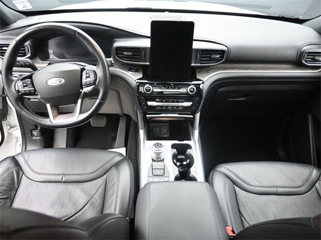 Certified 2022 Ford Explorer Platinum w/ Equipment Group 601A image 22