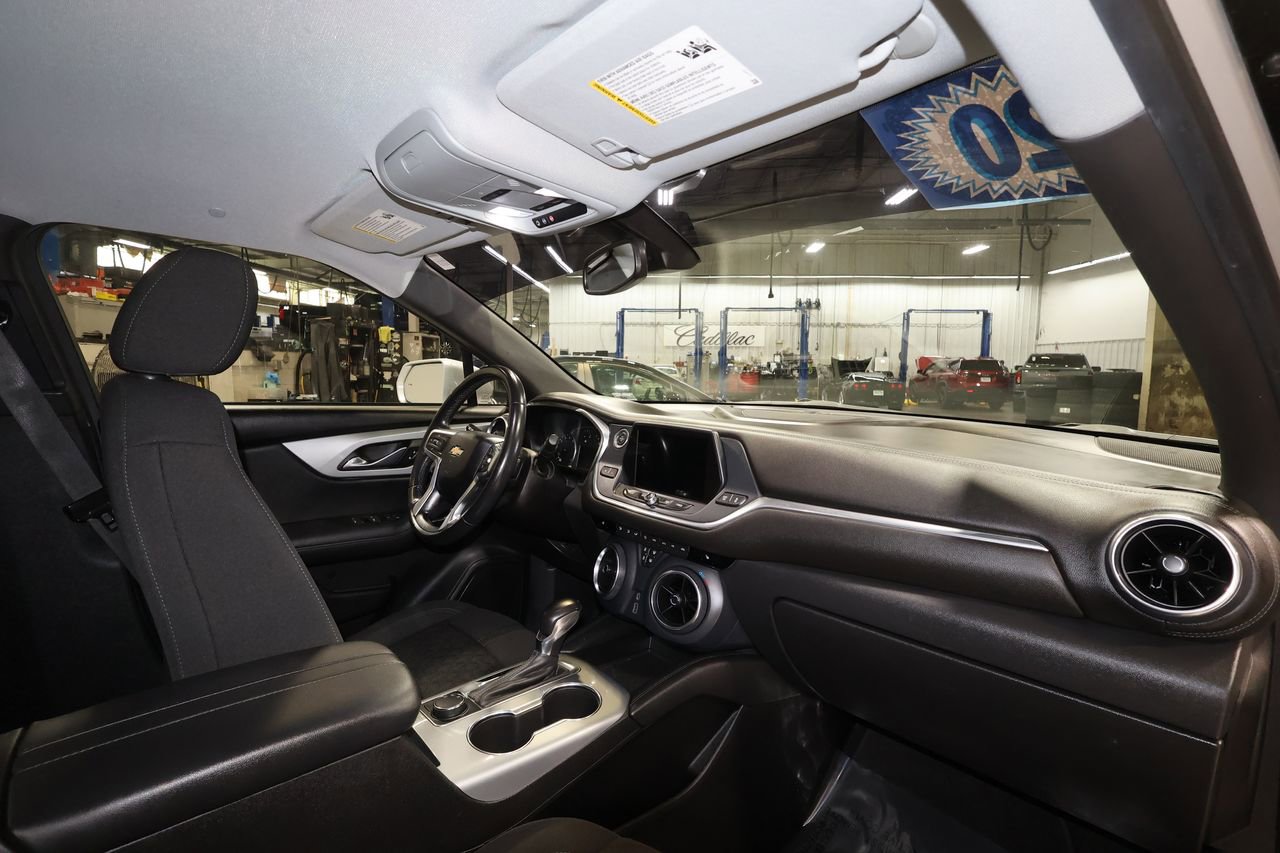 Used 2020 Chevrolet Blazer LT FWD image 27