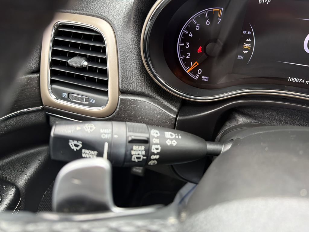 Used 2015 Jeep Grand Cherokee Limited image 29