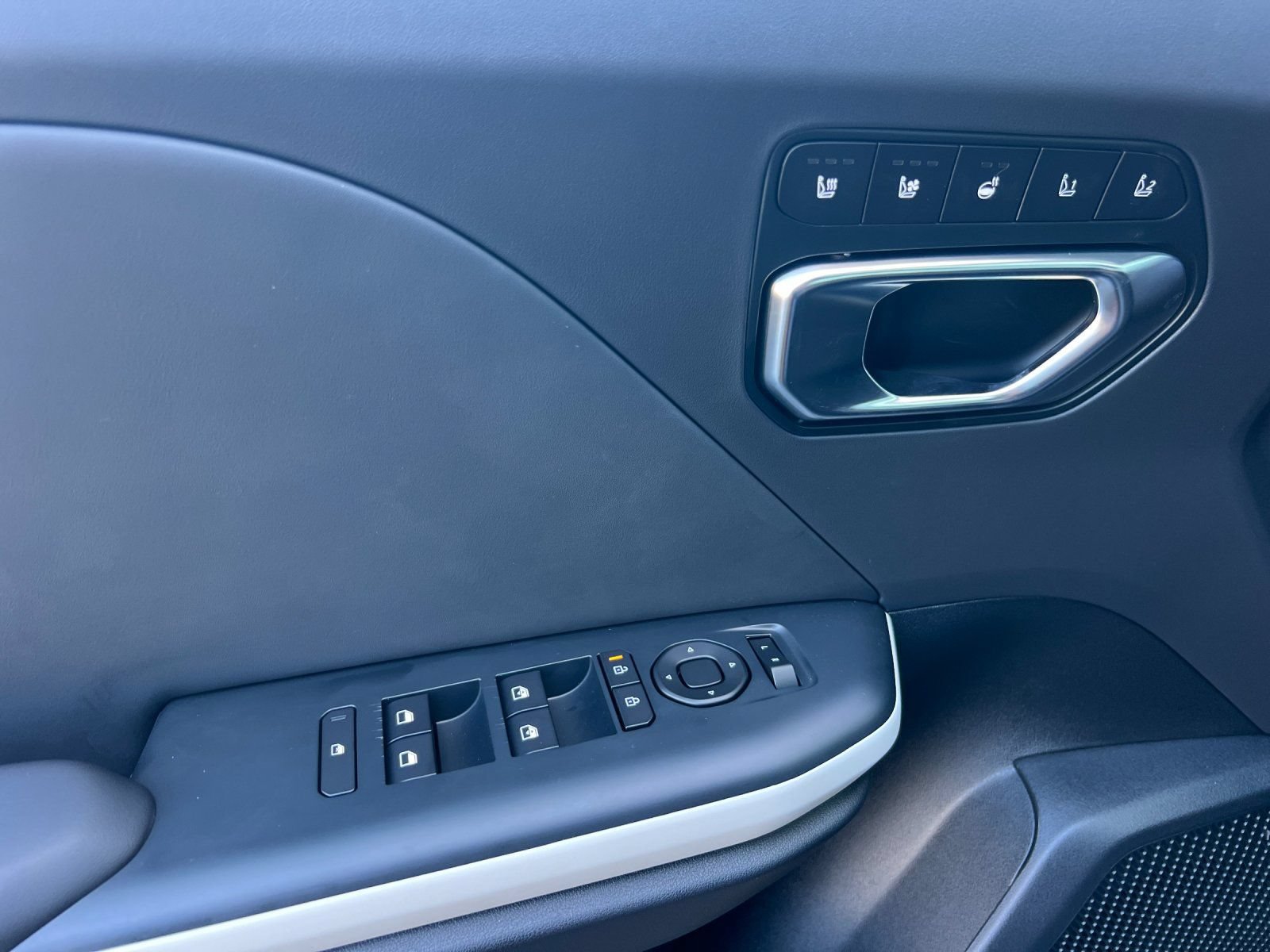 New 2026 Kia K4 EX w/ GT-Line Premium Package FWD image 10