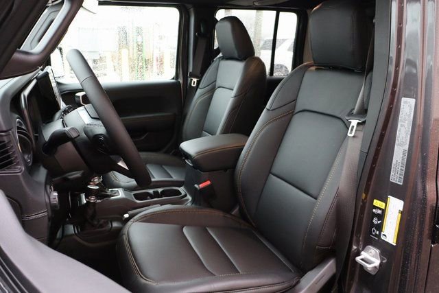 New 2026 Jeep Wrangler Unlimited Sahara AWD/4WD image 12