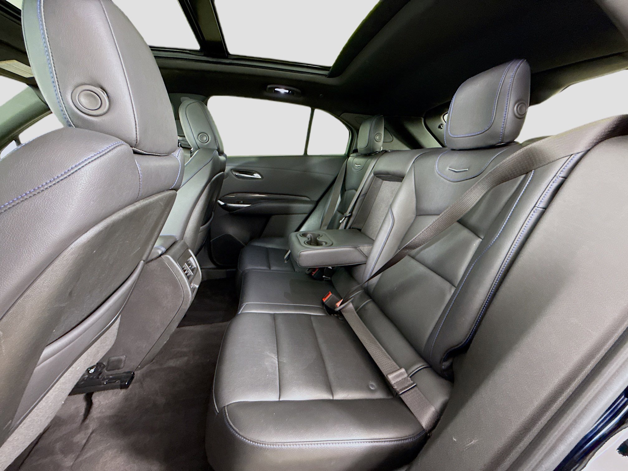 Used 2024 Cadillac XT4 Sport w/ Cold Weather Package image 26