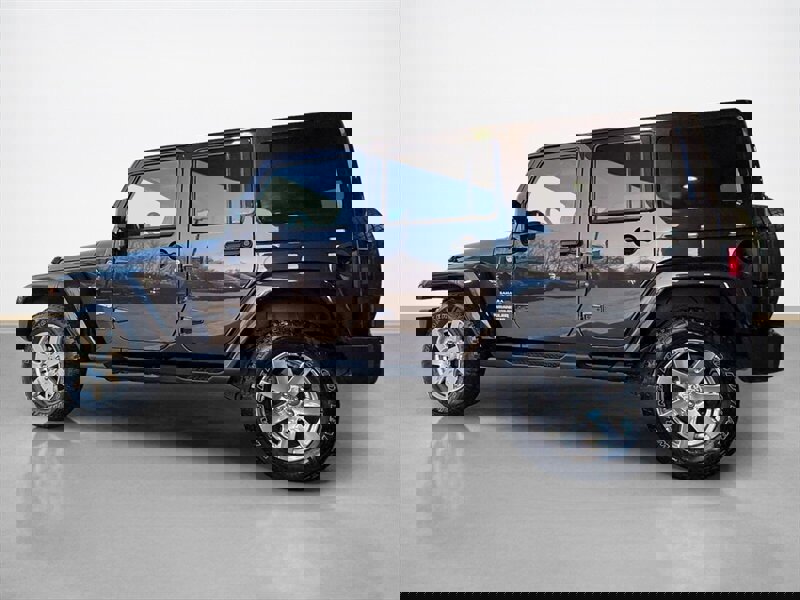 Used 2013 Jeep Wrangler Unlimited Sahara w/ Dual Top Group image 7