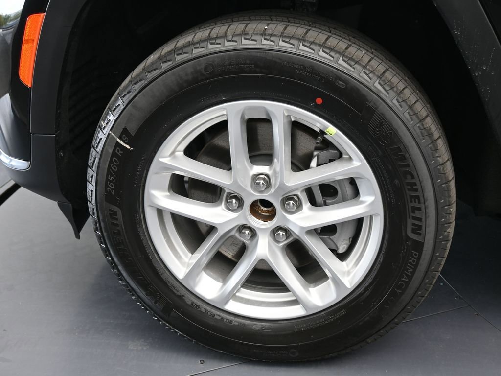 New 2026 Jeep Grand Cherokee L Laredo image 25