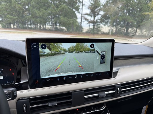 New 2026 Lincoln Corsair Premiere image 17