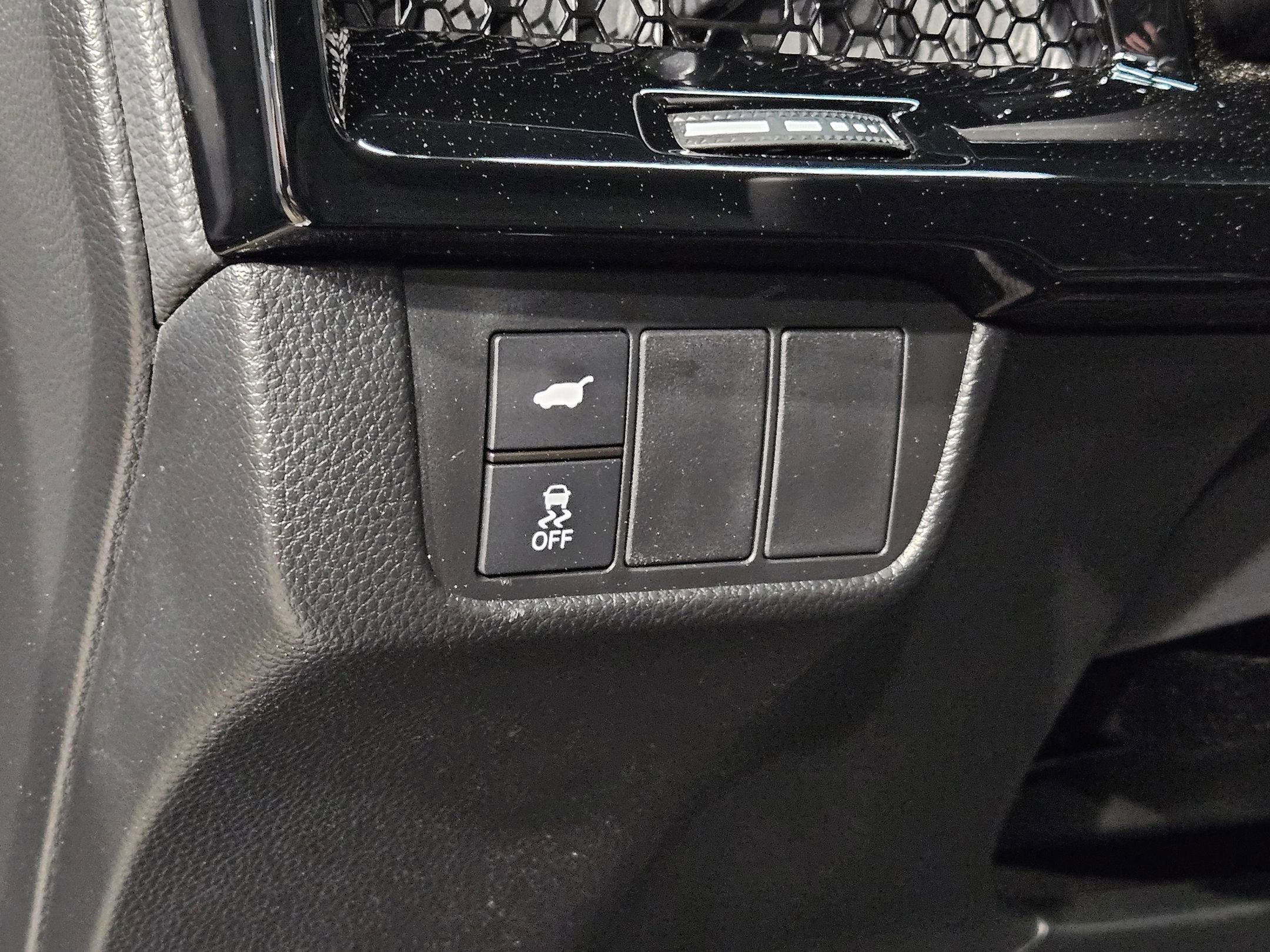 Used 2025 Honda CR-V EX-L image 26