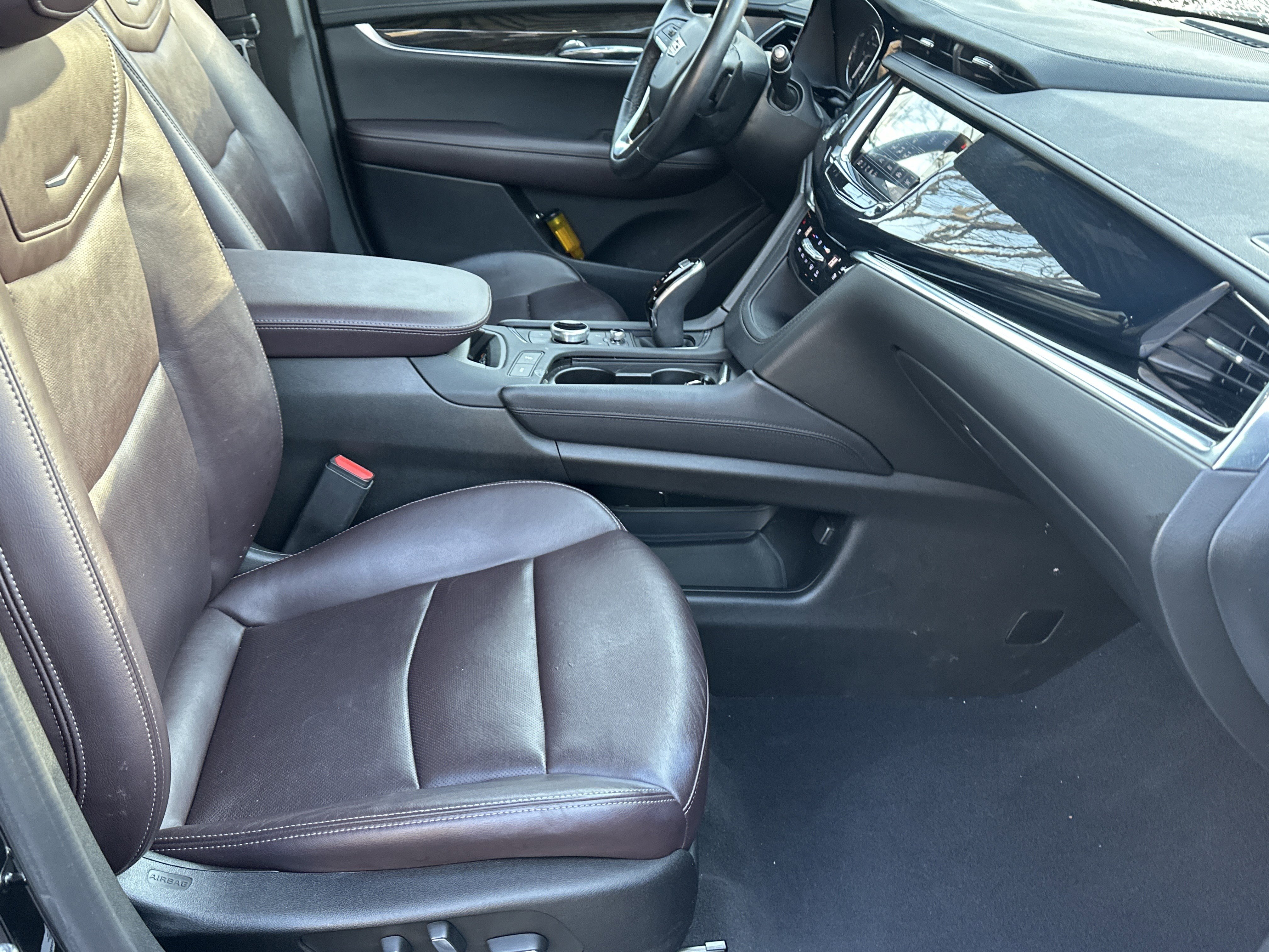 Certified 2023 Cadillac XT6 Premium Luxury image 16