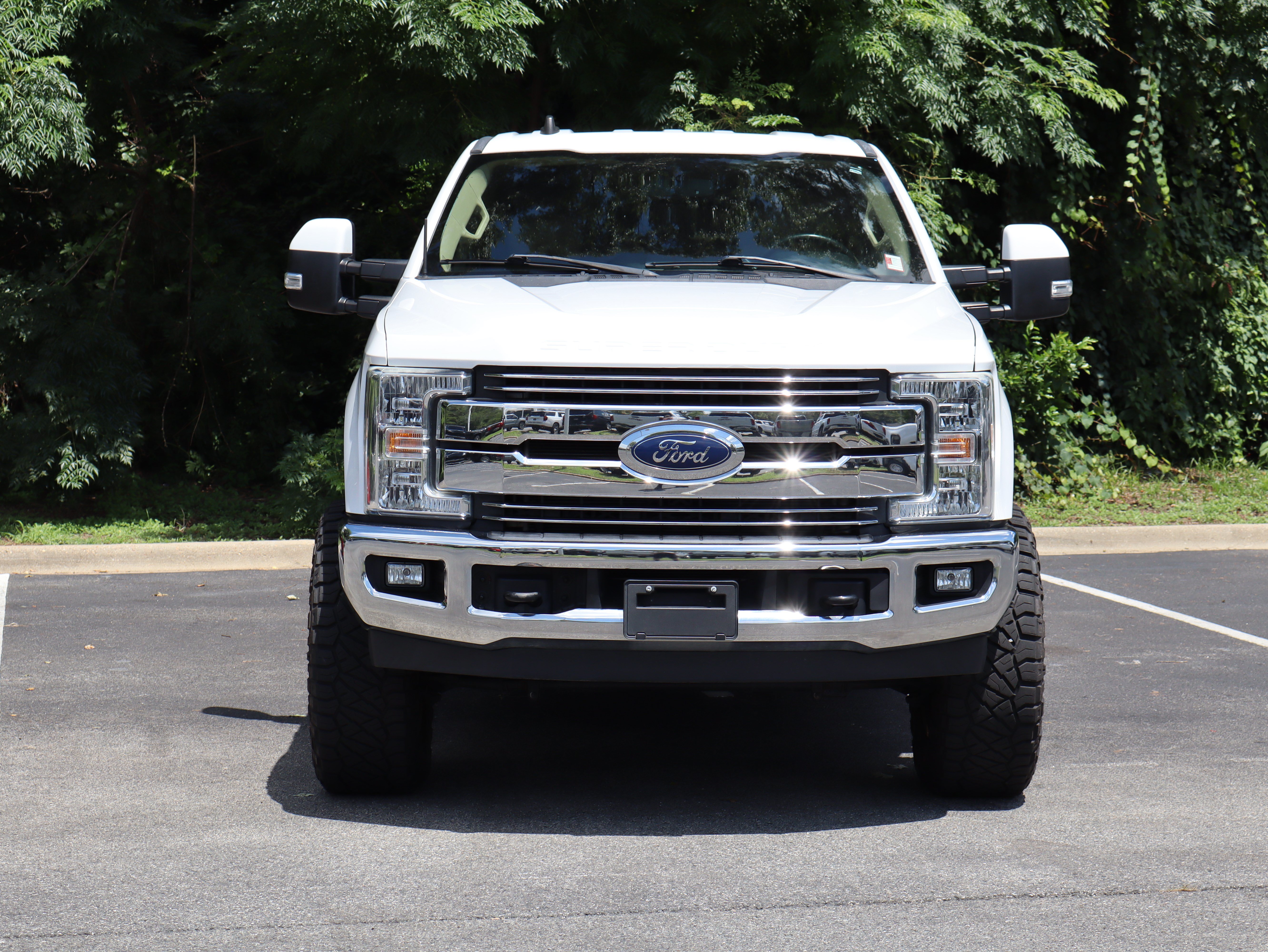 Used 2019 Ford F250 Lariat w/ Lariat Value Package AWD/4WD image 3
