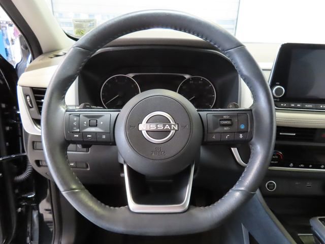 Used 2023 Nissan Rogue SV w/ SV Premium B Package image 10