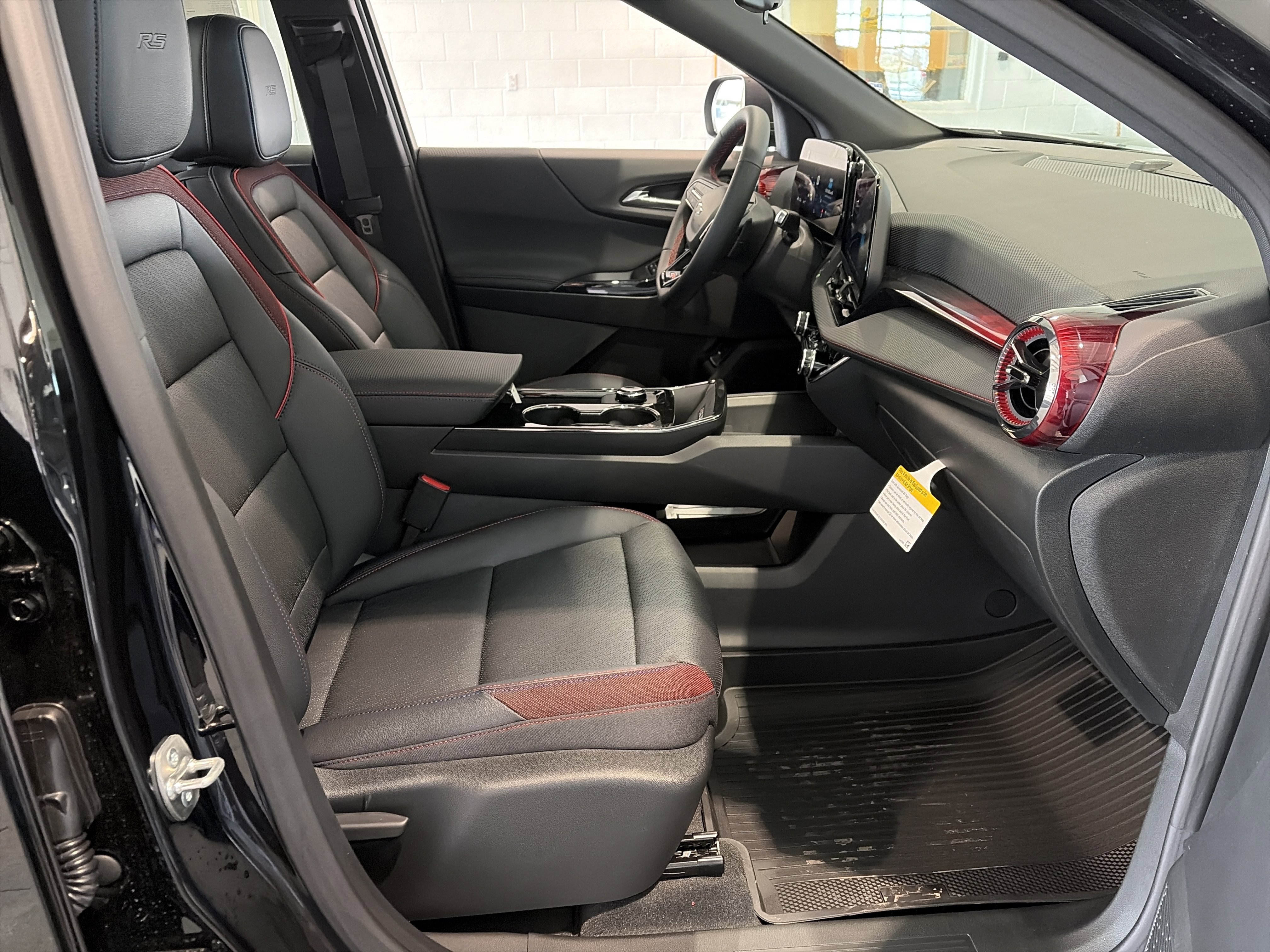New 2026 Chevrolet Equinox RS w/ LPO, Floor Liner Package image 14