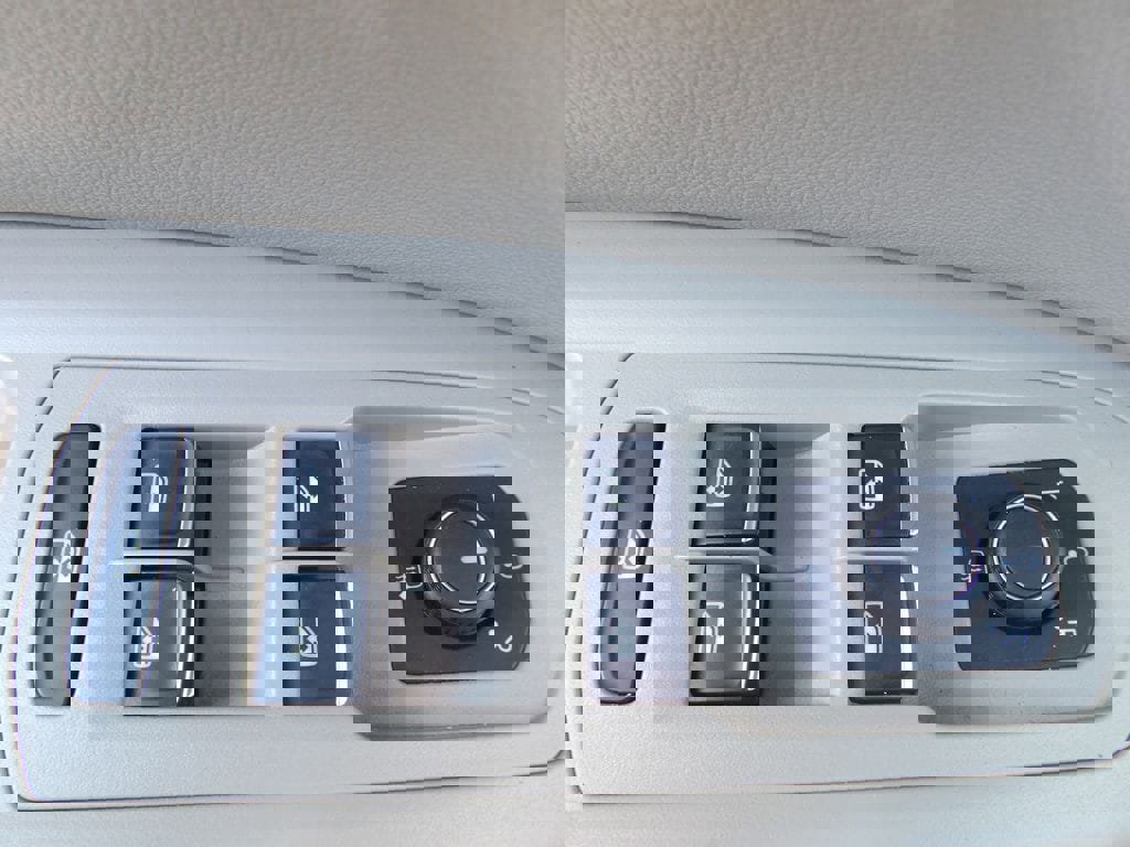 Used 2019 Volkswagen Atlas SE image 9