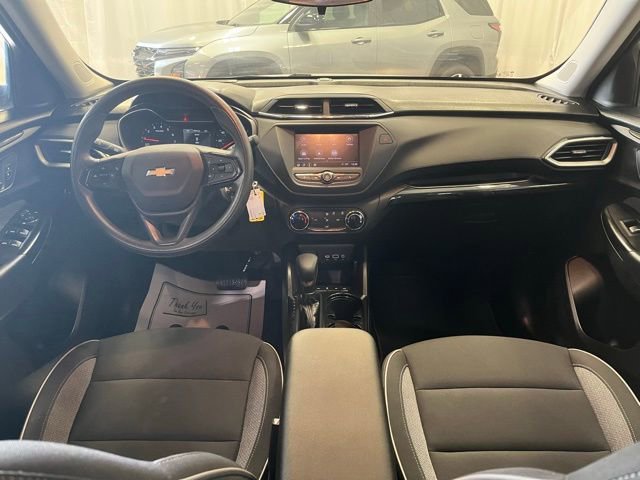 Used 2023 Chevrolet TrailBlazer LS AWD/4WD image 5
