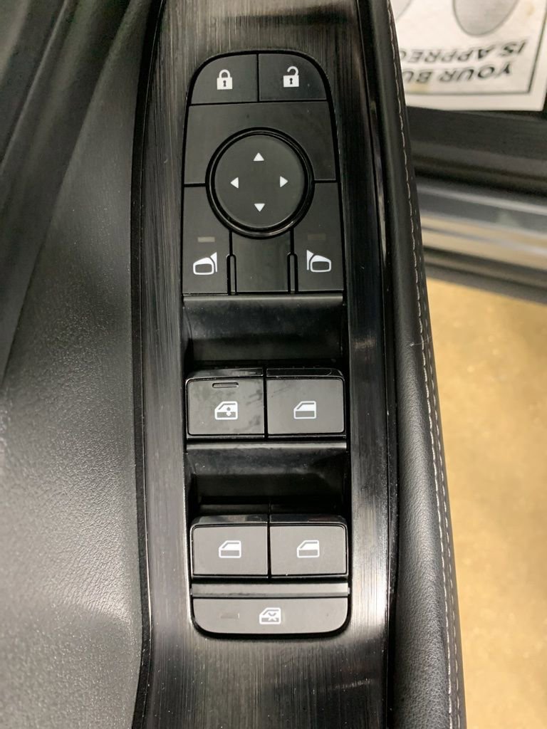 Used 2023 Nissan Rogue SV w/ SV Premium B Package image 17