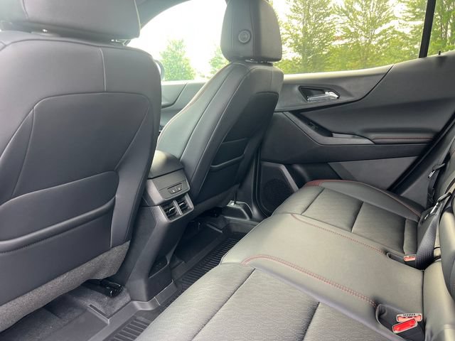 New 2027 Chevrolet Equinox RS w/ Safety and Technology Package AWD/4WD image 35