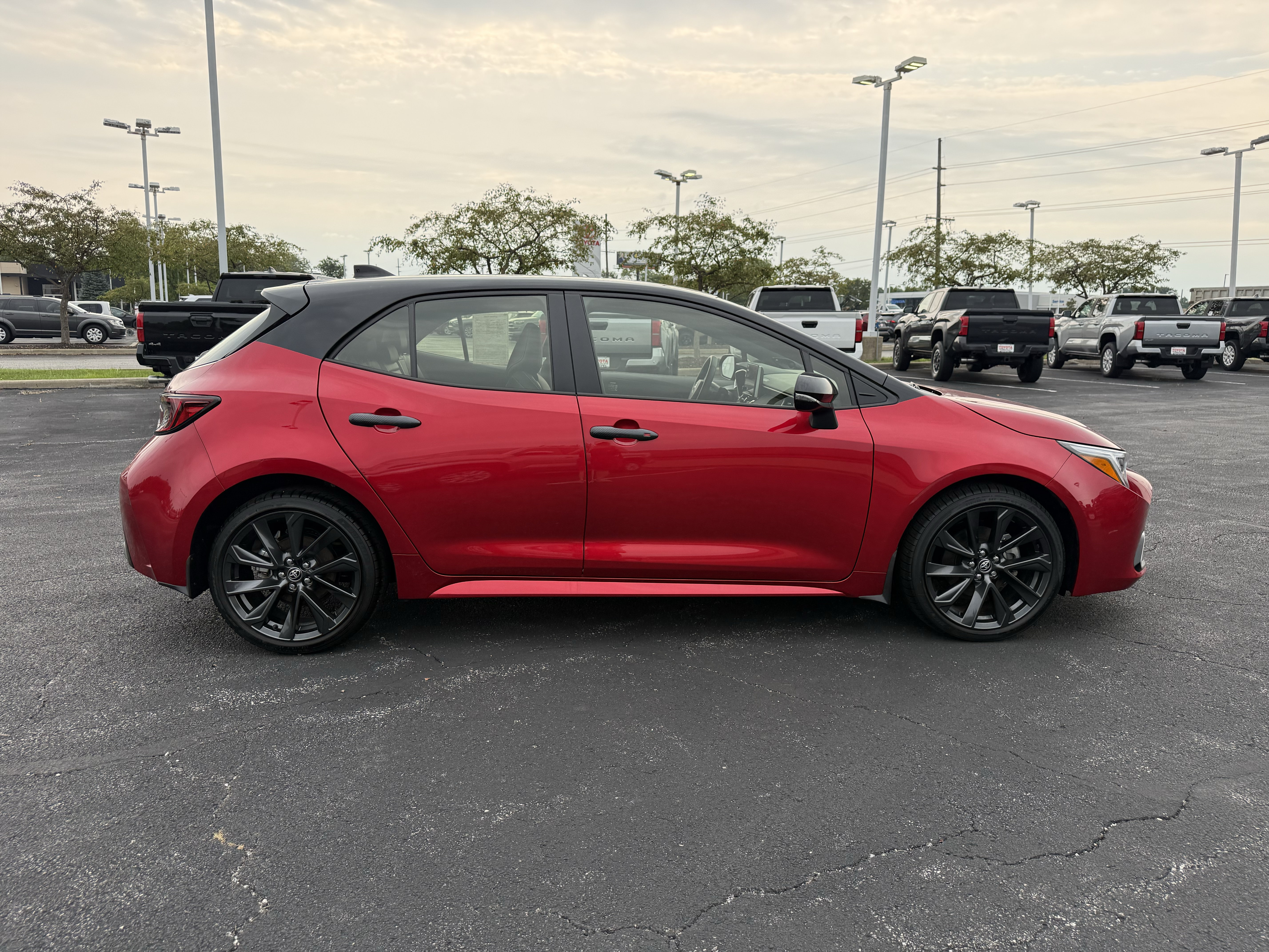 Used 2025 Toyota Corolla XSE FWD image 11