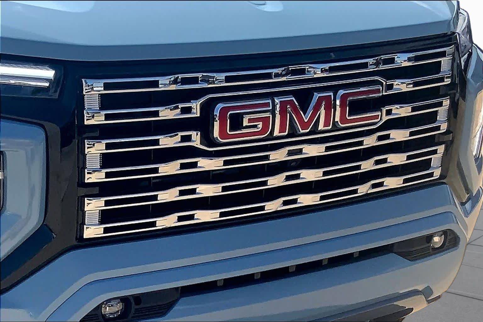 Certified 2025 GMC Canyon Denali AWD/4WD image 29